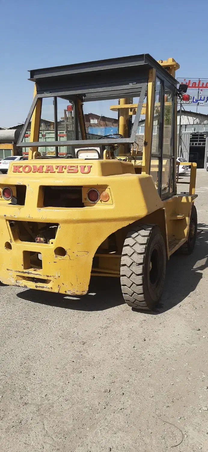 لیفتراک کوماتسو 5تن دیزل اتومات درحد|خودرو سنگین|تهران, شهید رجایی|دیوار