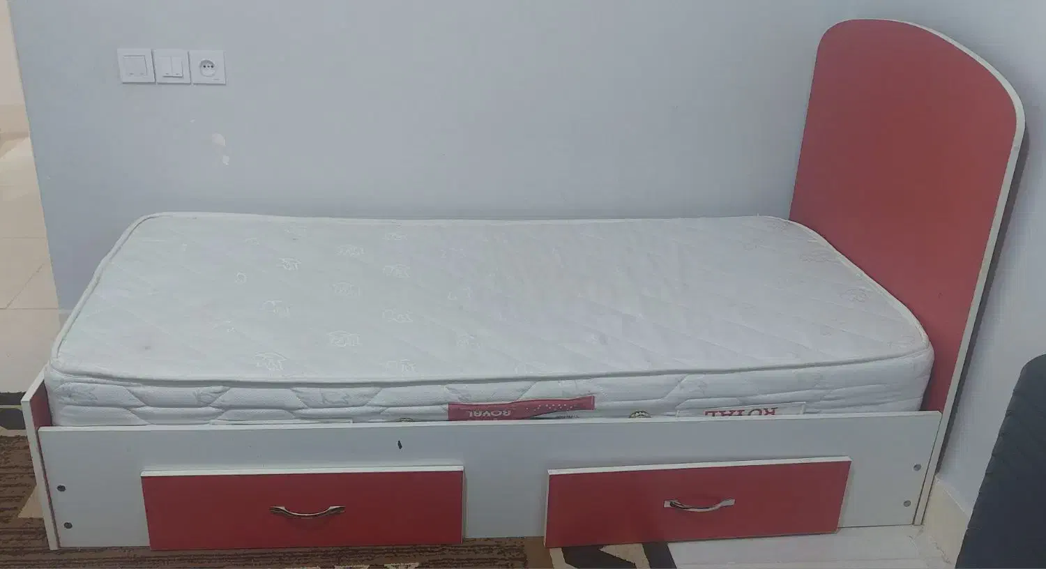 تخت یک نفره در حد نو|تخت و سرویس خواب|دره شهر, |دیوار