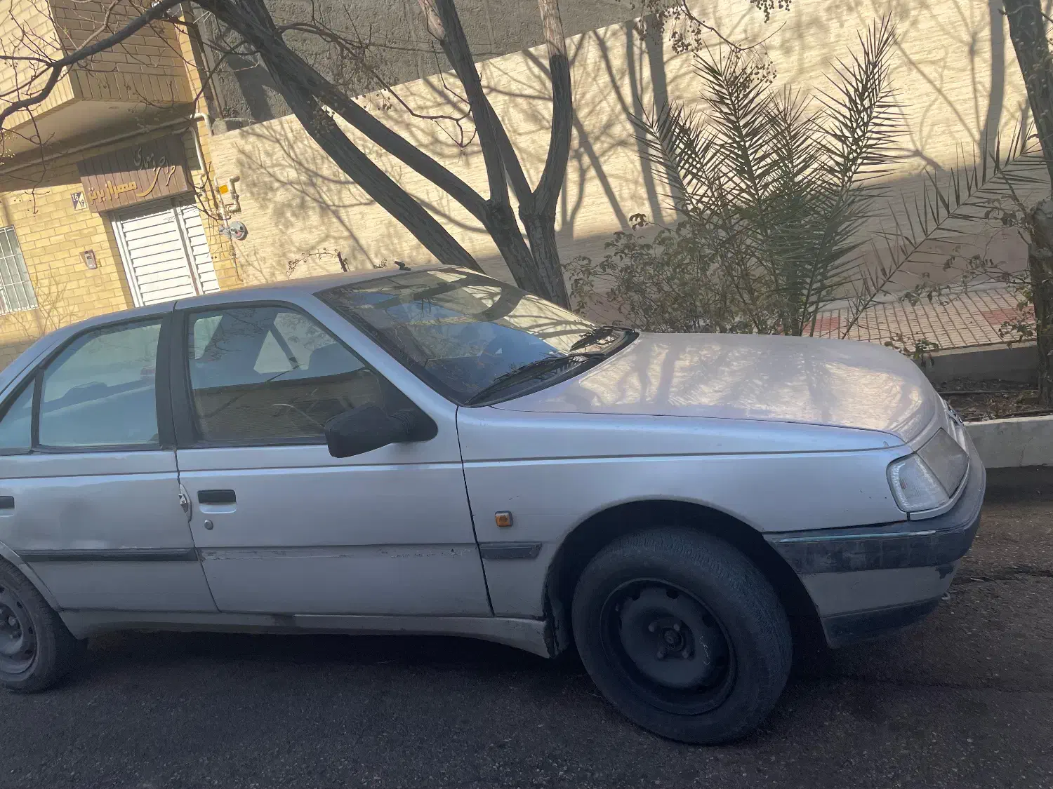 پژو ۴۰۵ نقره ای ۸۴|خودرو سواری و وانت|کرمان, |دیوار