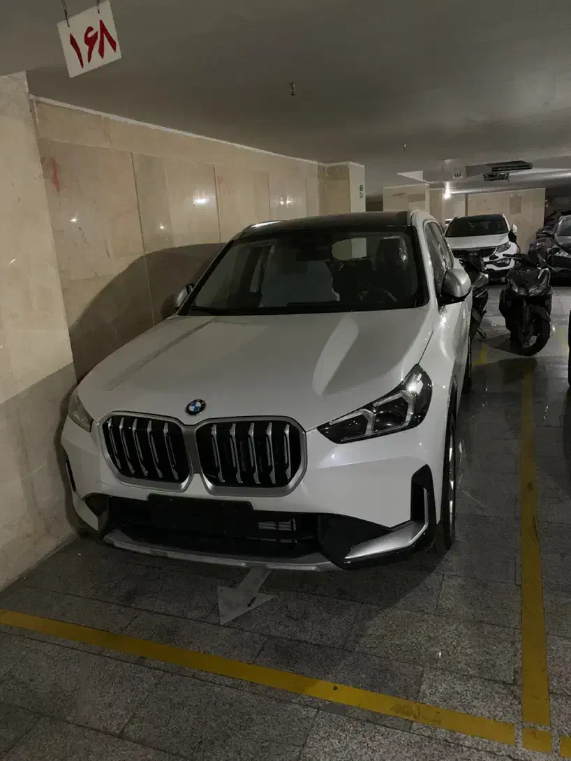 Bmw x1 2024|خودرو سواری و وانت|تهران, ارم|دیوار