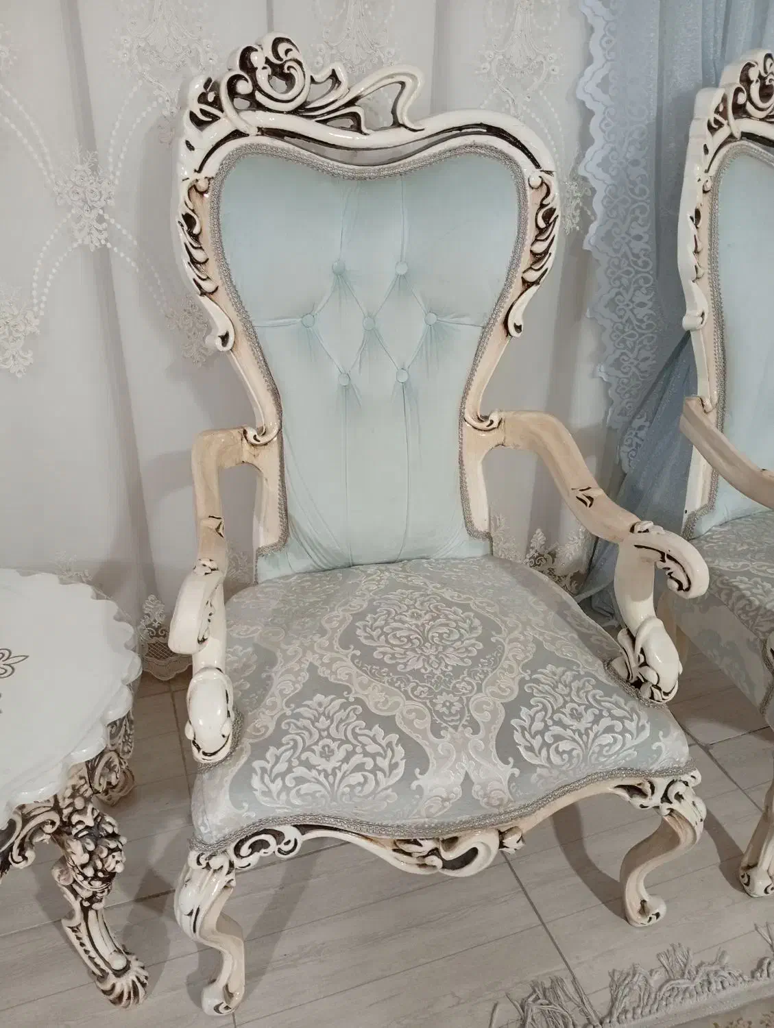 مبل سلطنتی همراه میز غذاخوری|مبلمان خانگی و میز عسلی|قدس, شهرقدس|دیوار