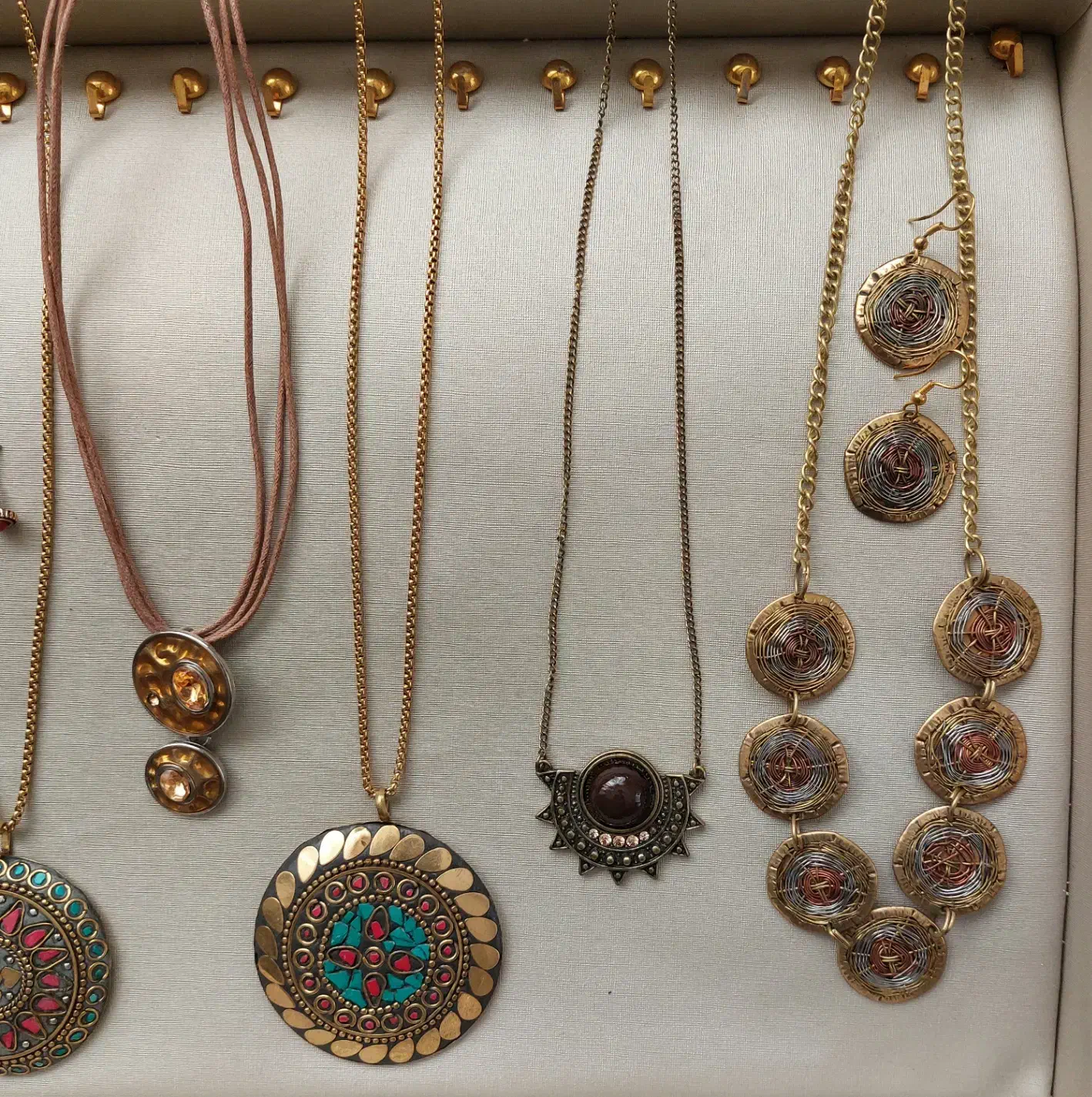 نیمست ترکیب سه رنگ طلایی وسیلور ورزگلد برنجی هندی|زیورآلات و اکسسوری|رشت, بلوار گیلان|دیوار