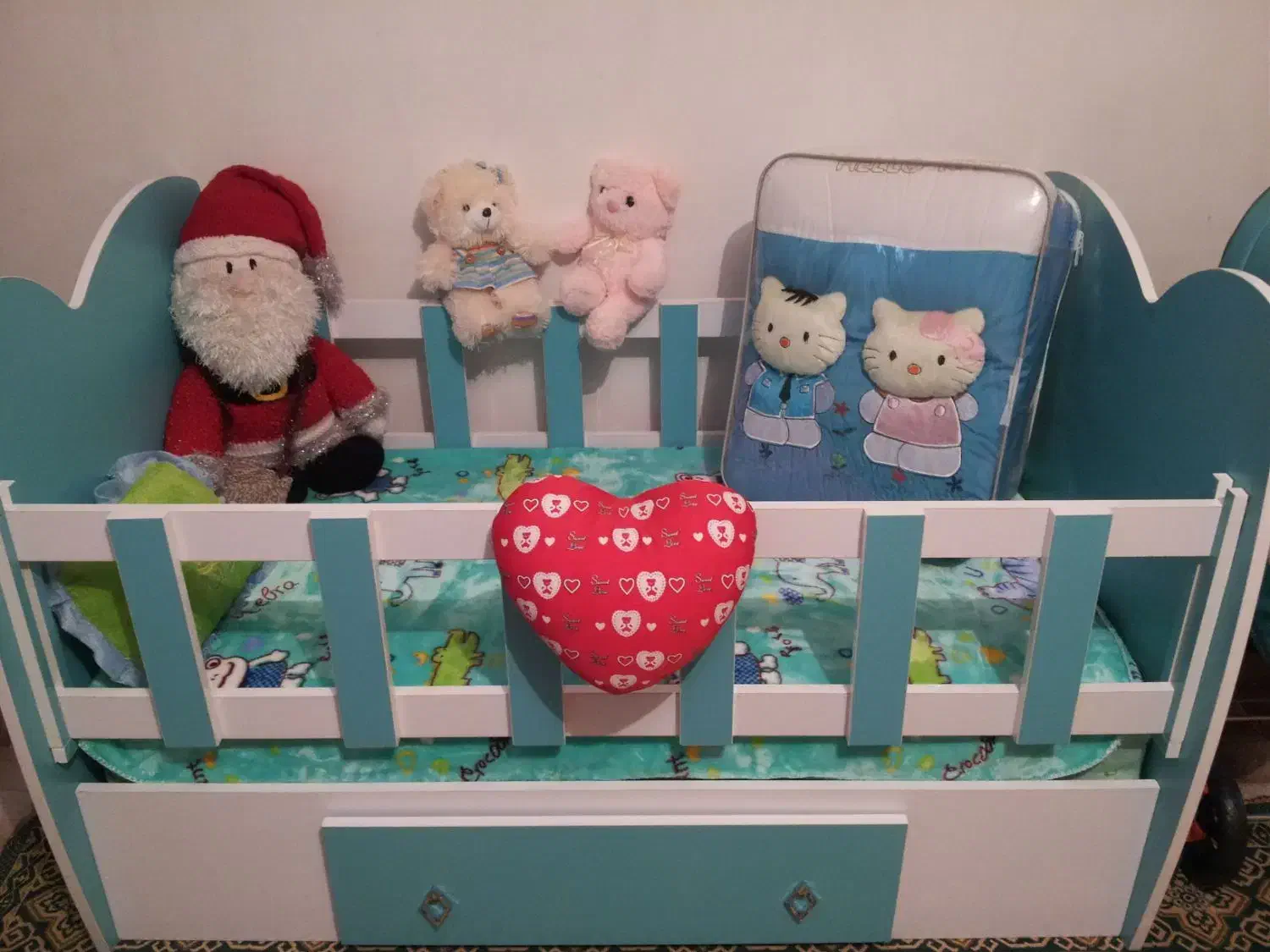 تختخواب و تشک کودک|تخت و صندلی بچه|بروجرد, |دیوار