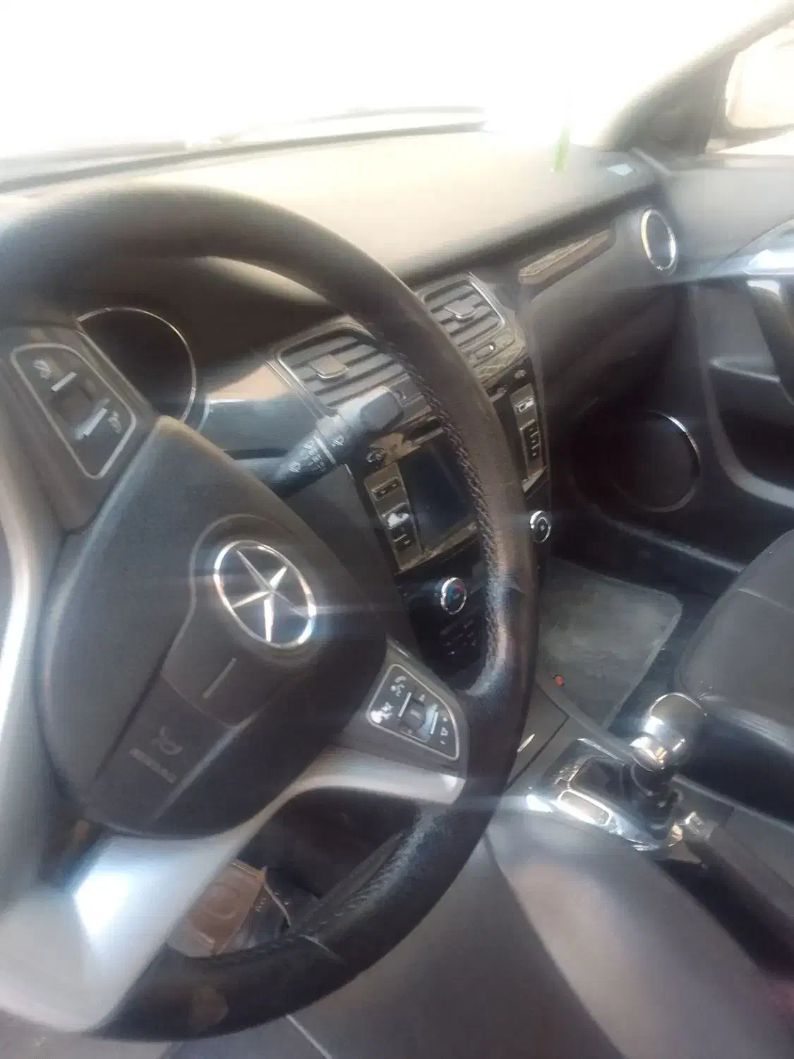 جکj5 اتومات مشکی کم کار معاوضه|خودرو سواری و وانت|اصفهان, مصلی|دیوار