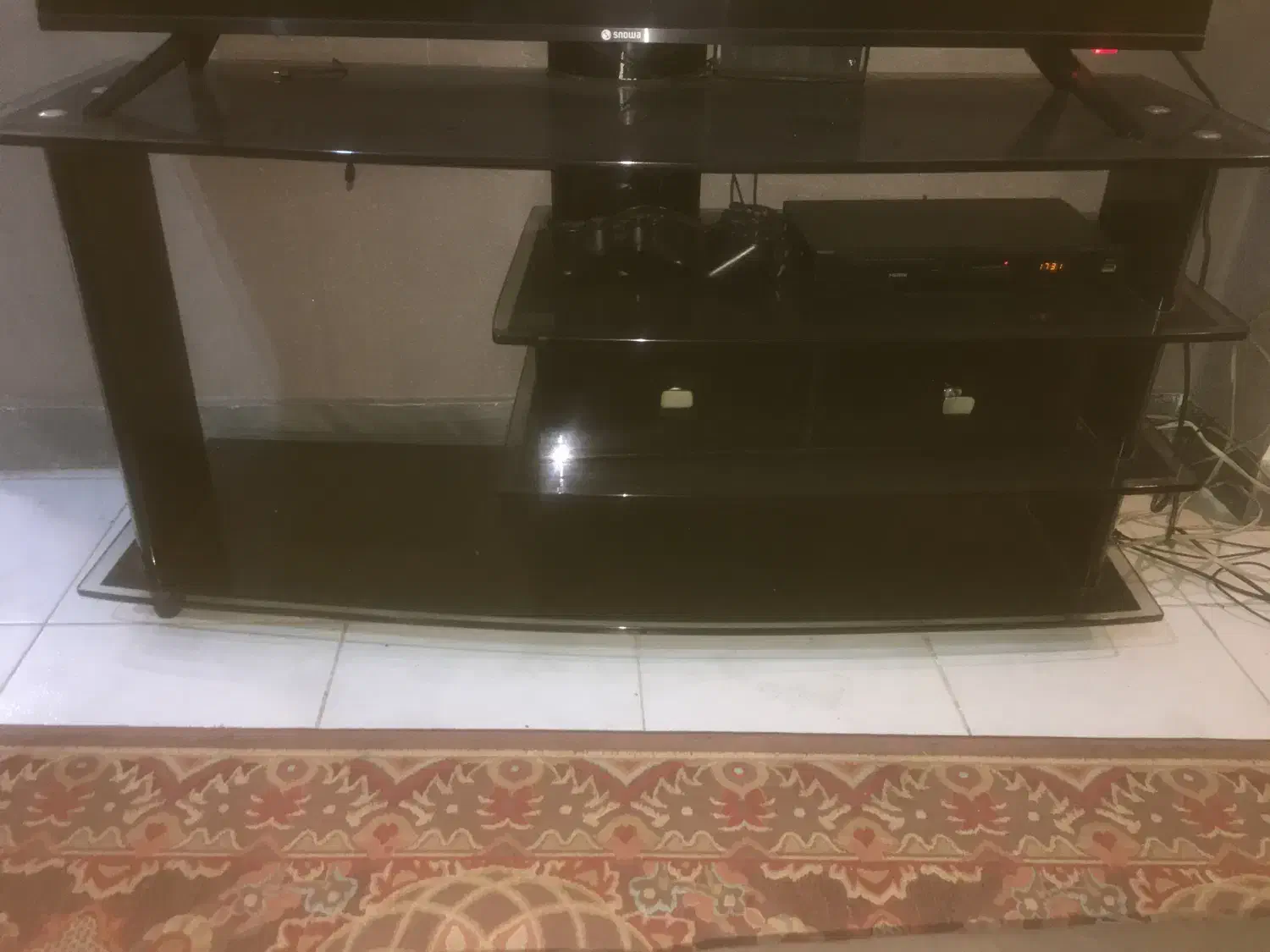 میز تلوزیون|میز تلویزیون|رشت, منظریه|دیوار