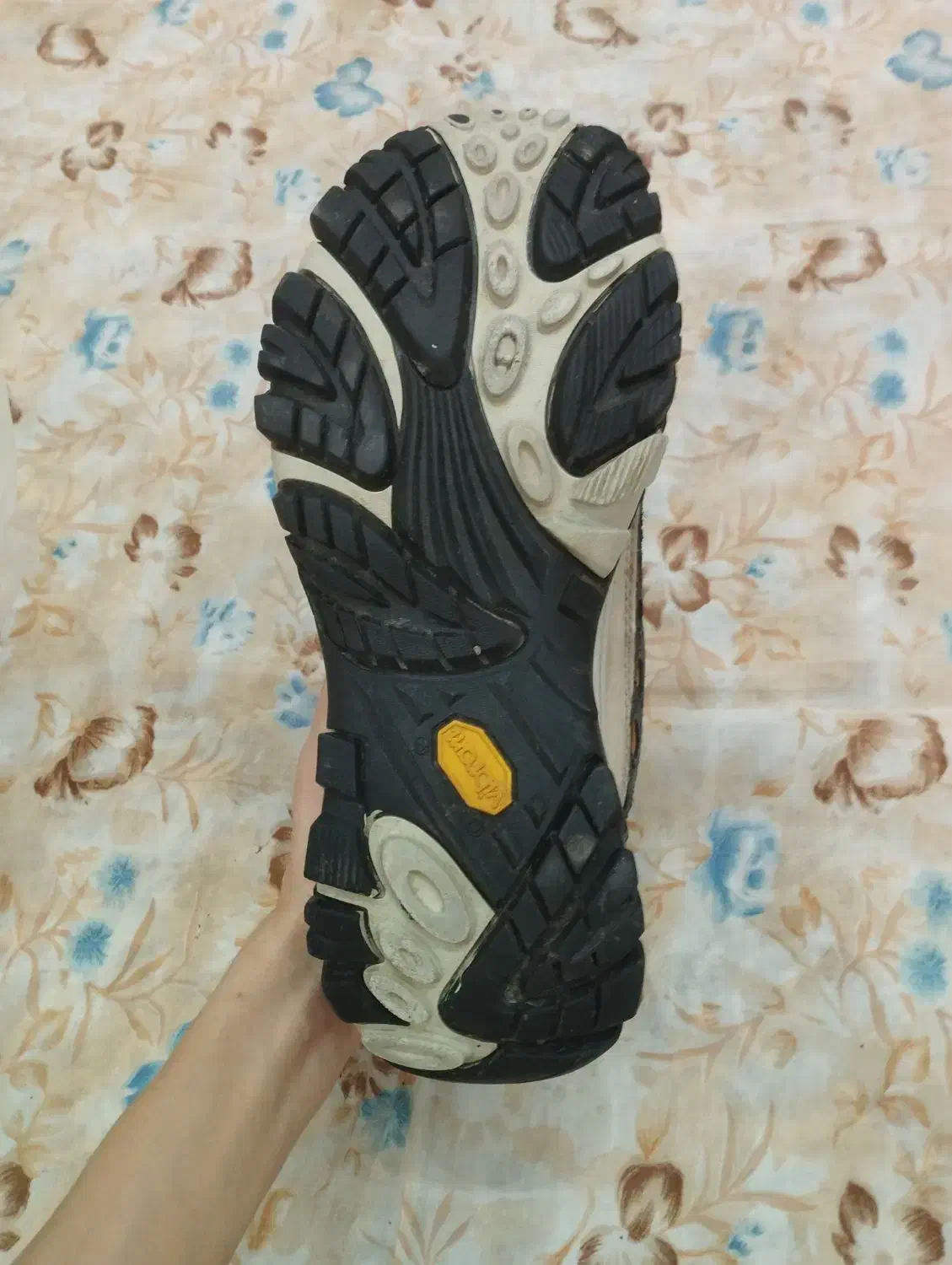 کفش کوهنوردی|کیف، کفش، کمربند|اردبیل, |دیوار