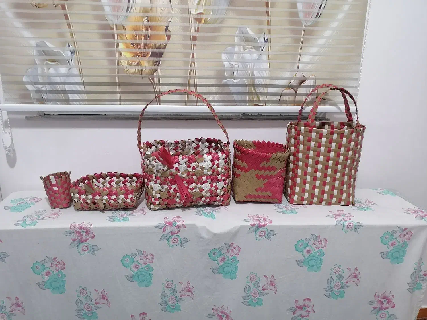 ساک و سبد|صنایع دستی و سایر لوازم تزئینی|رشت, حافظ آباد|دیوار