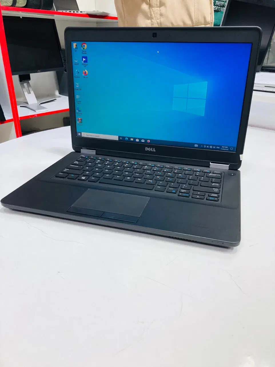 لپتاپ دلcore i5 نسل6 رم8 گرافیک دار(استوک اروپایی)|رایانه همراه|شهرکرد, |دیوار