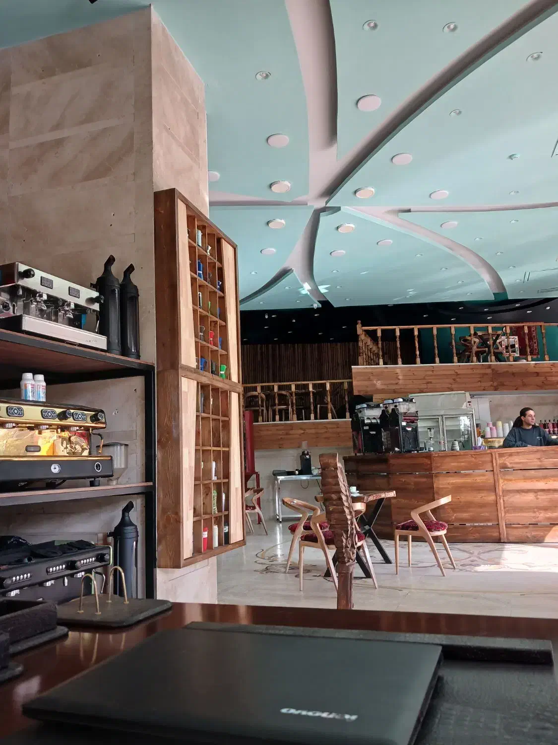 باریستا|استخدام خدمات فروشگاه و رستوران|قزوین, |دیوار