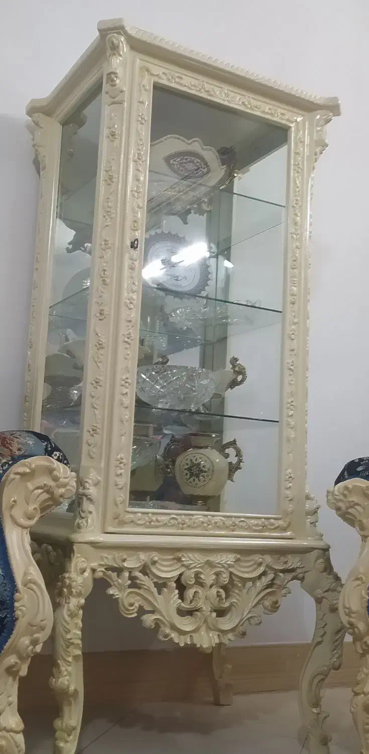 ویترین و ساعت*فروش فوری*|ساعت دیواری و تزئینی|مشهد, امیریه|دیوار