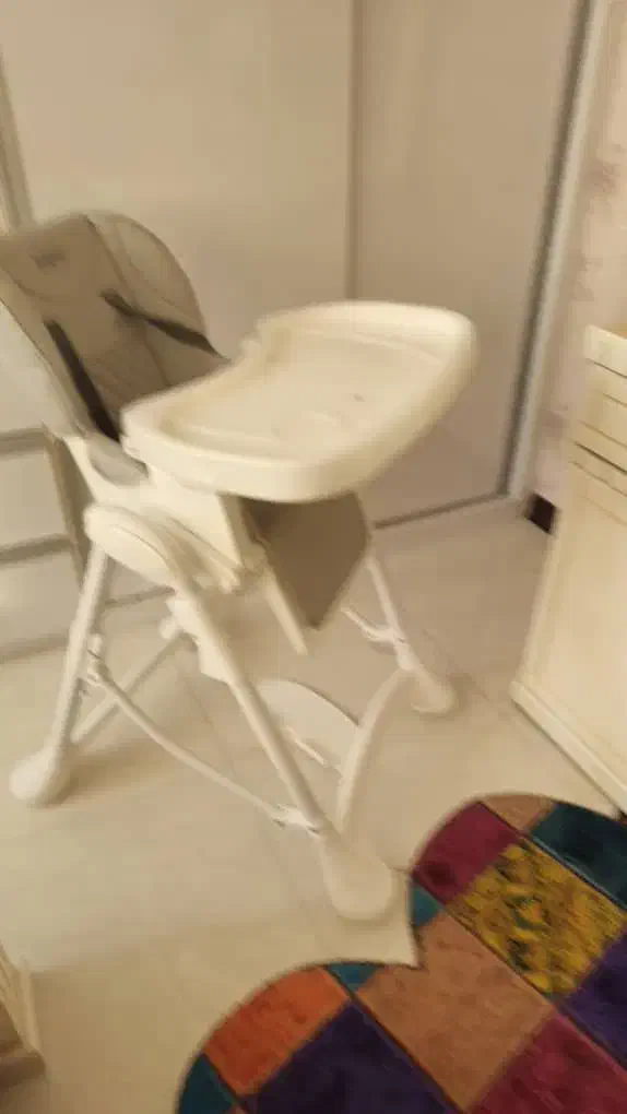 صندلی غذا زویی|تخت و صندلی بچه|شاهینشهر, خانه کارگر|دیوار