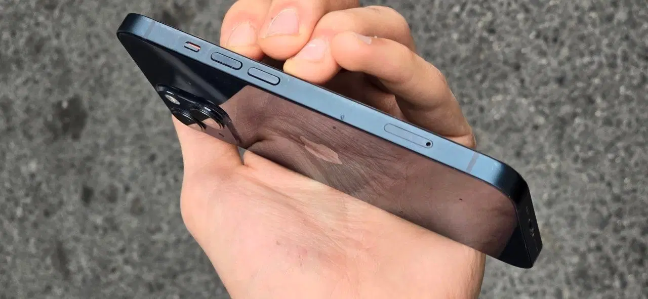 Iphone 13|موبایل|اندیشه, اندیشه فاز ۱|دیوار