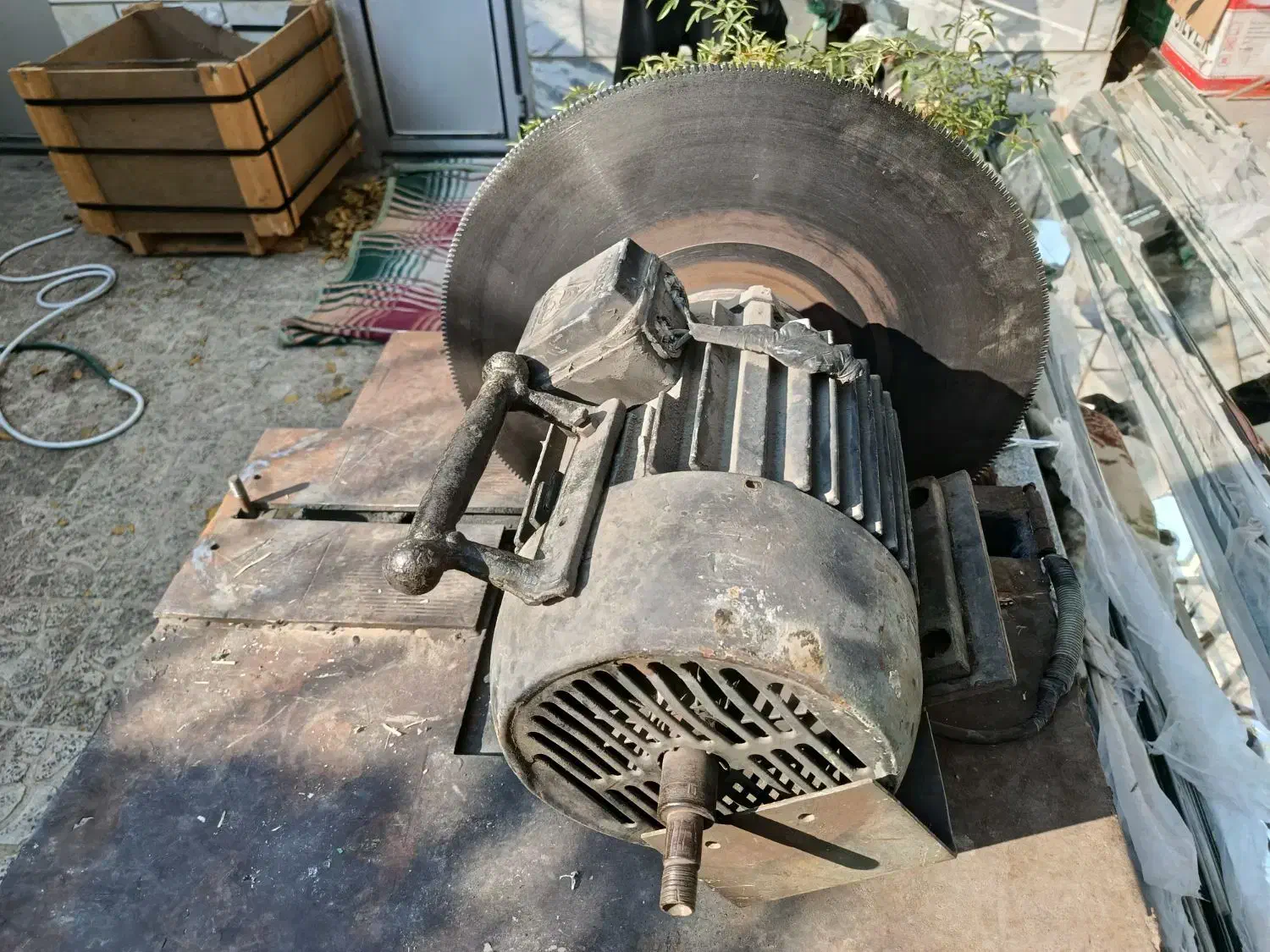 آره آتشی سه فاز ده اسب|ماشینآلات صنعتی|اندیشه, اندیشه فاز ۲|دیوار