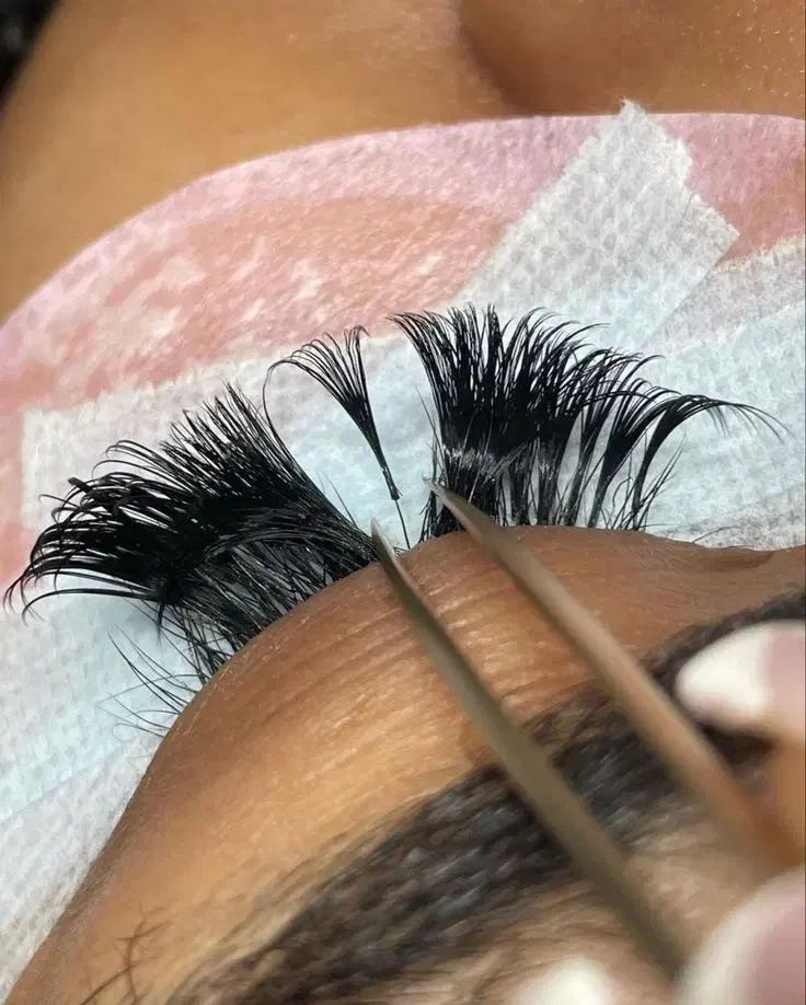 خدمات اکستنشن مژه و آموزش با تخفیف استثنایی|خدمات آرایشگری و زیبایی|شاهین‌شهر, خانه کارگر|دیوار