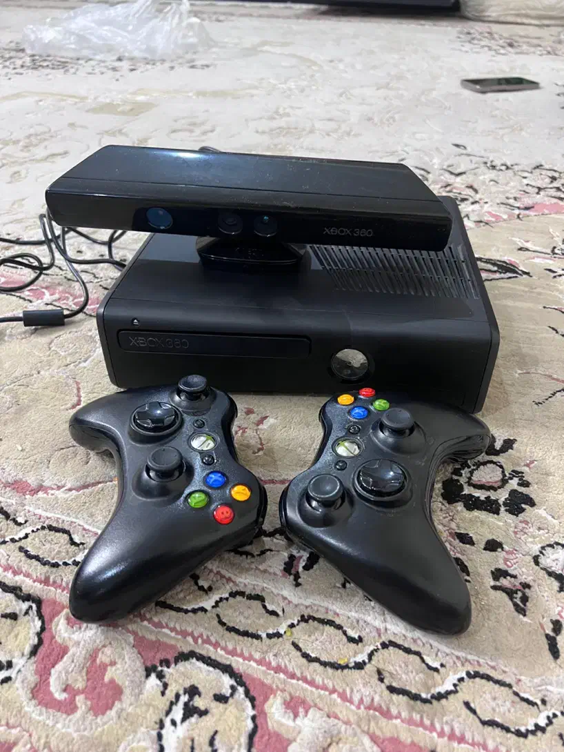 ایکس باکس ۳۶۰ با کینکت|کنسول، بازی ویدئویی و آنلاین|شیراز, شهرک مفتح|دیوار