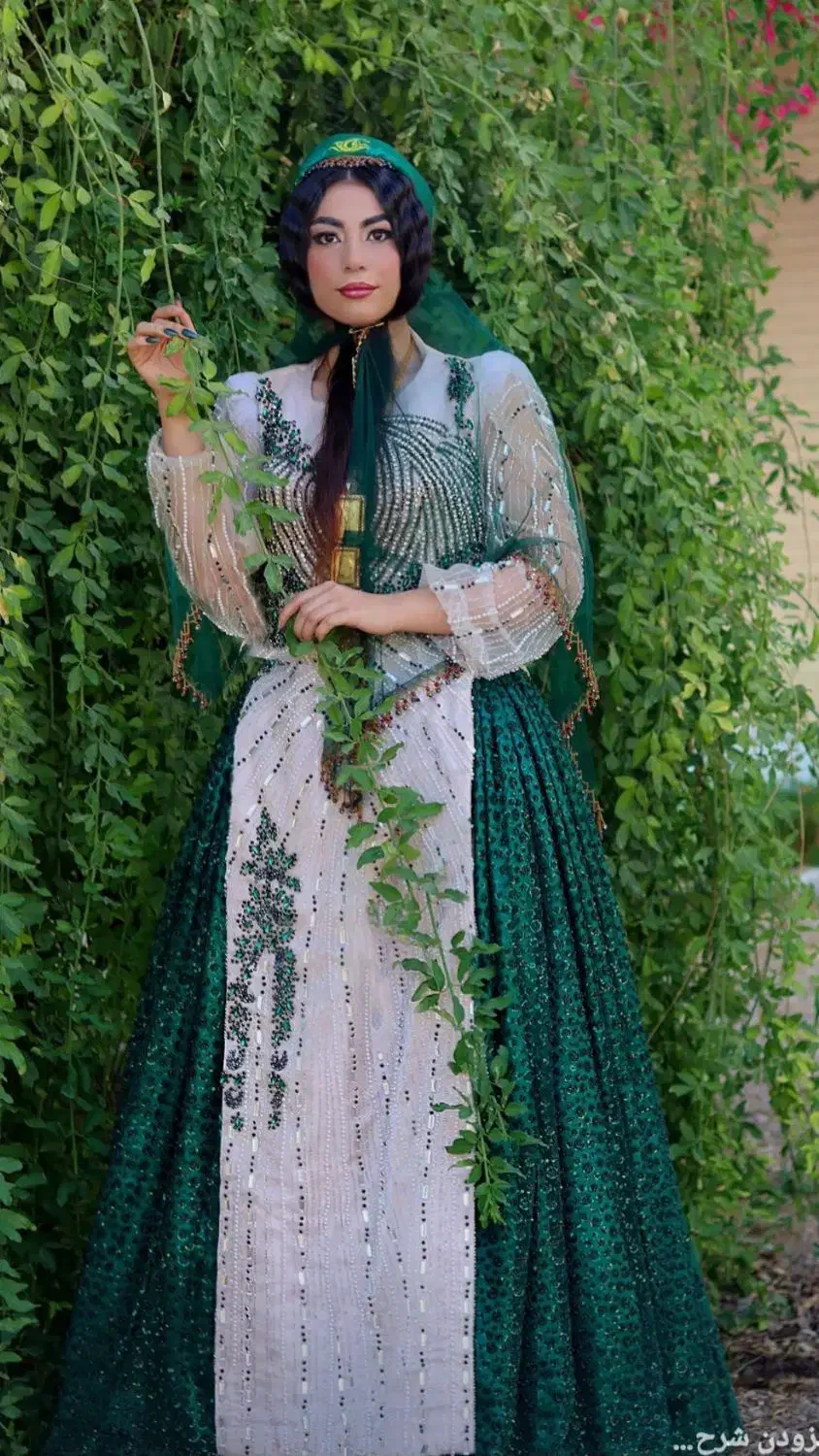 با سلام خدمت همشهریان عزیز چند دست لباس در حد نو|لباس|کازرون, |دیوار