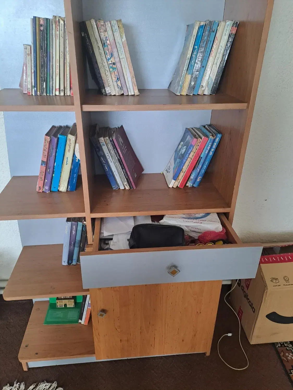 کتابخونه،چوب نراد|کتابخانه، شلف، قفسه‌های دیواری|رشت, نامجو|دیوار