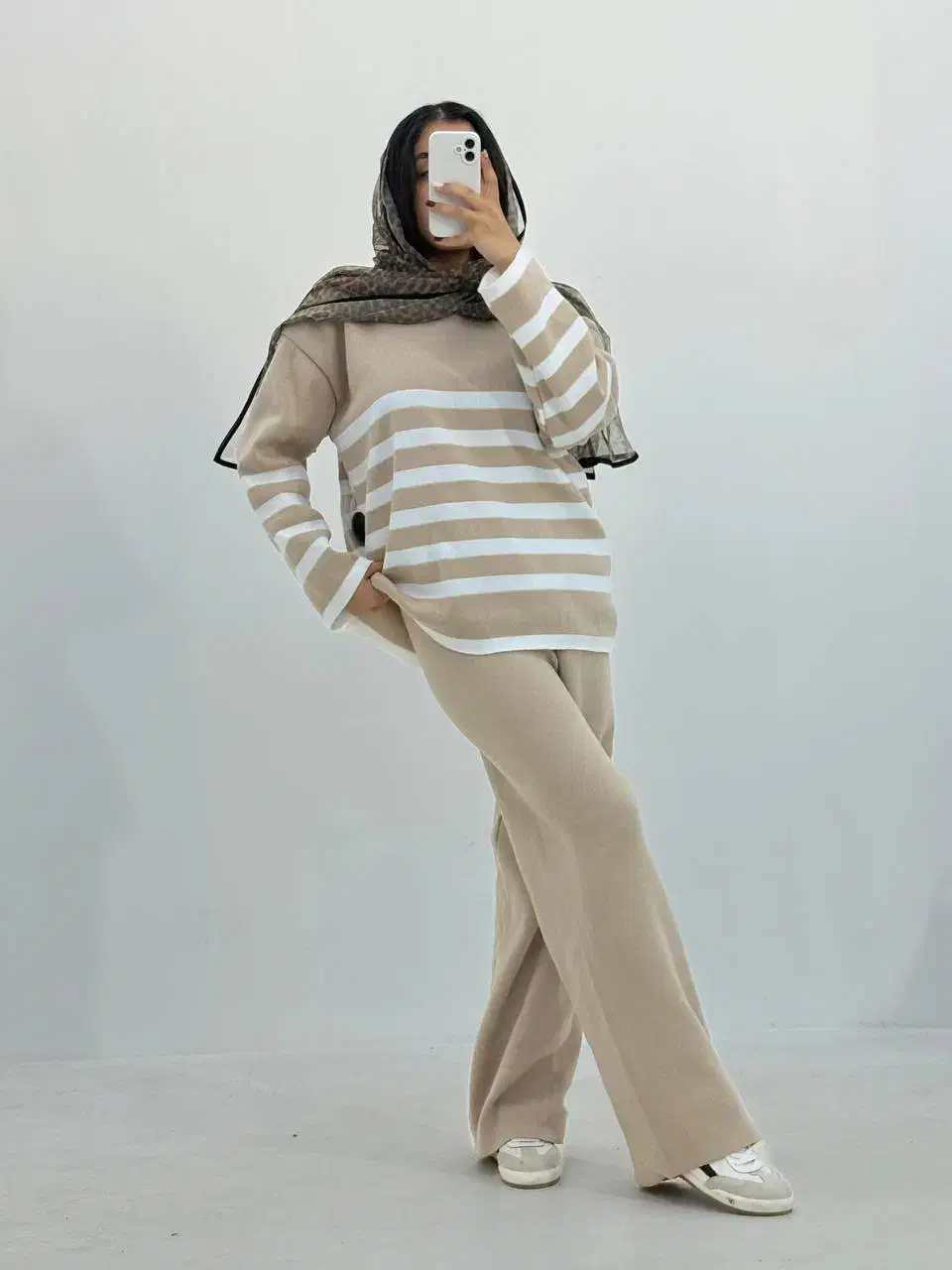 مناسب برای استفاده روزمره و استایل بیرونی|لباس|فولادشهر, C5|دیوار