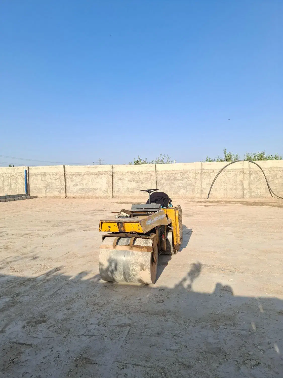 اجاره دهنده غلطک کوبیدن خاک مخلوط بیس تراشه چمن|خدمات حمل و نقل|کرج, فاز ۲ مهرشهر|دیوار