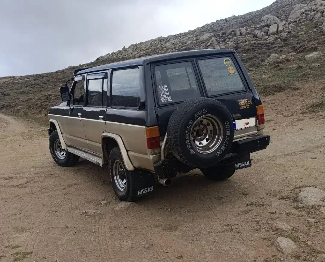 پاترول چهار سیلندر چهاردر مدل 78|خودرو سواری و وانت|اهر, |دیوار