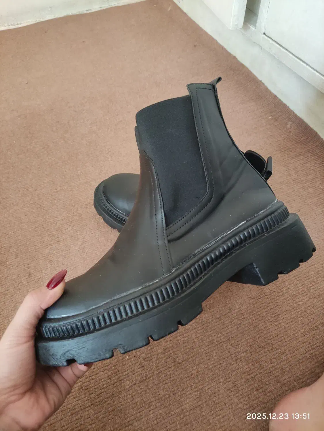 نیم بوت|کیف، کفش، کمربند|فولادشهر, B5|دیوار