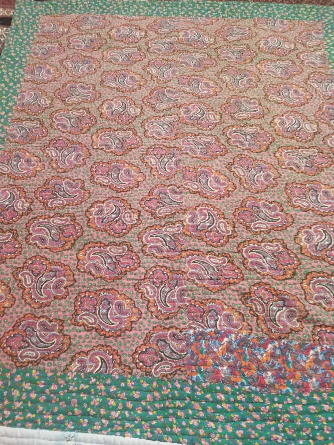 لحاف دستی|رختخواب، بالش، پتو|زنجان, |دیوار