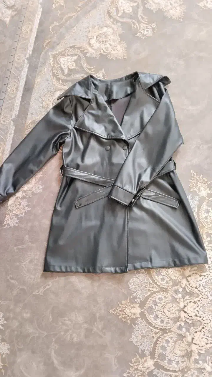 مانتو کتی چرم|لباس|بیرجند, |دیوار