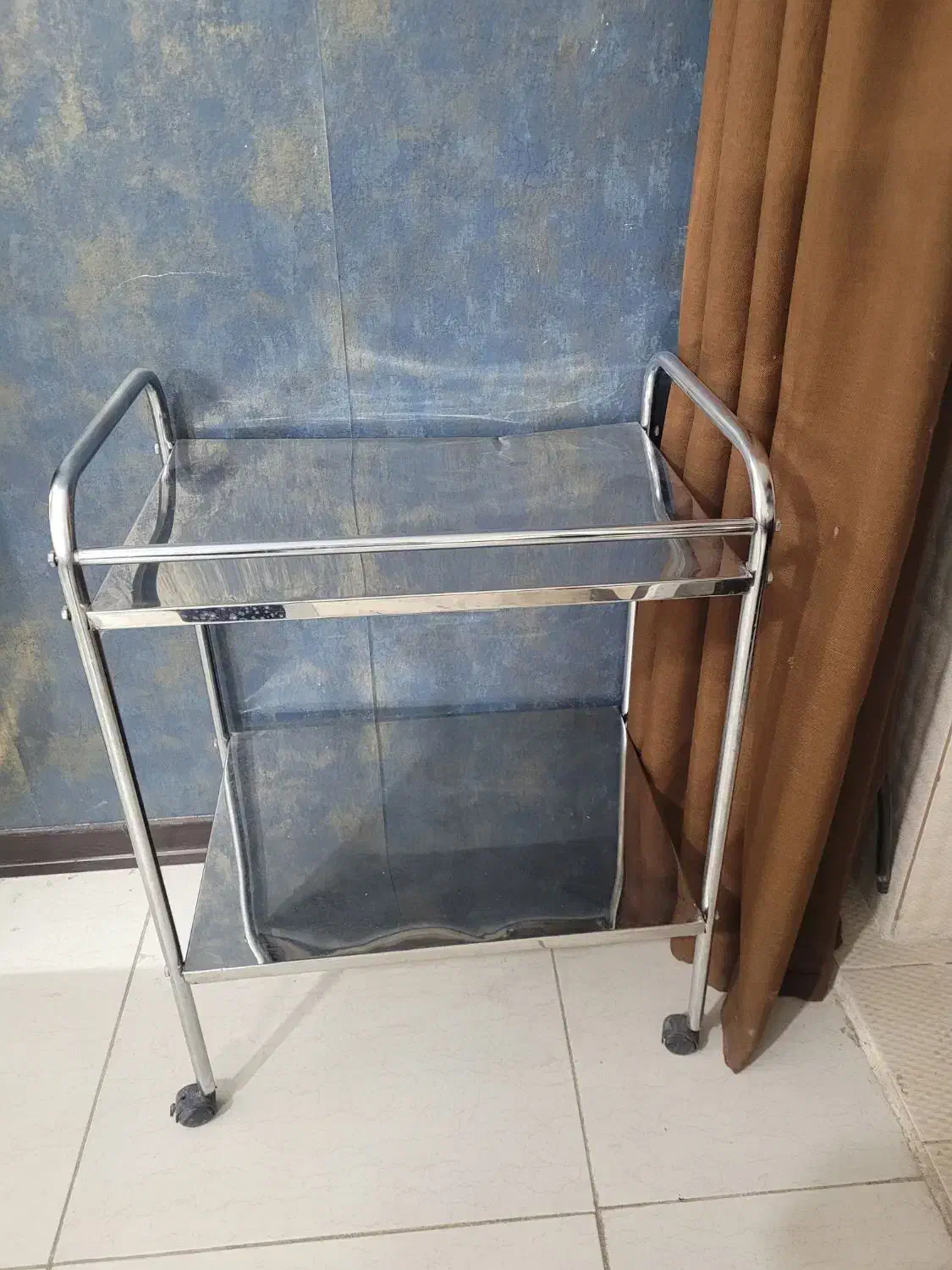 وسایل ارایشگاه|آرایشگاه و سالن‌های زیبایی|شاهین‌شهر, خانه کارگر|دیوار