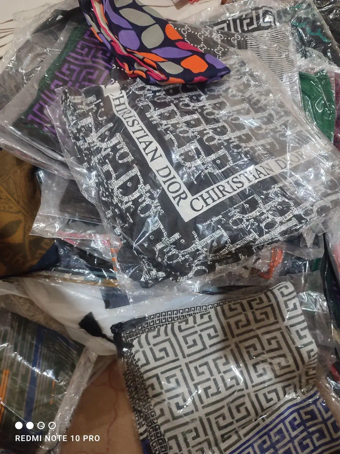 فروش عمده شال و روسری|لباس|اردبیل, |دیوار