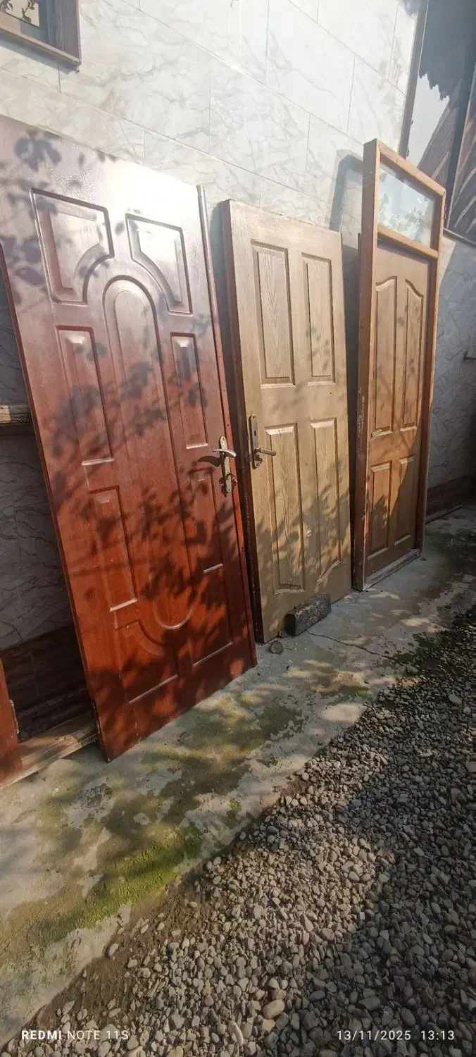 درب|مصالح و تجهیزات ساختمان|کیاشهر, |دیوار