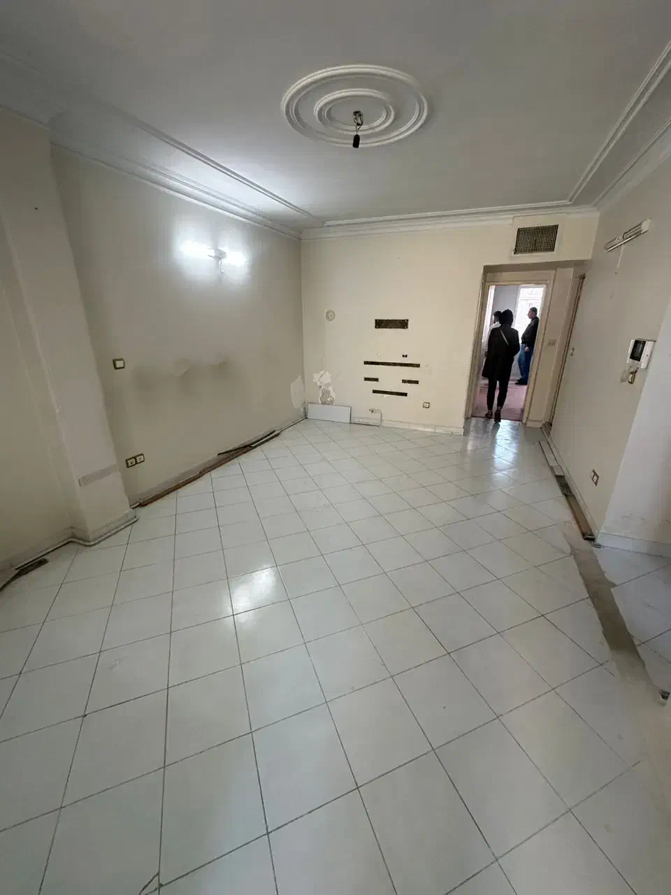 اپارتمان ۵۵متری /نزدیک مترو