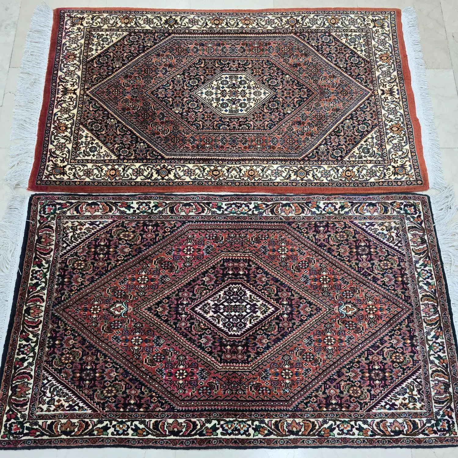 دوعدد ذرع‌چارک بیجار و زنجان نو|فرش|تهران, شیراز|دیوار