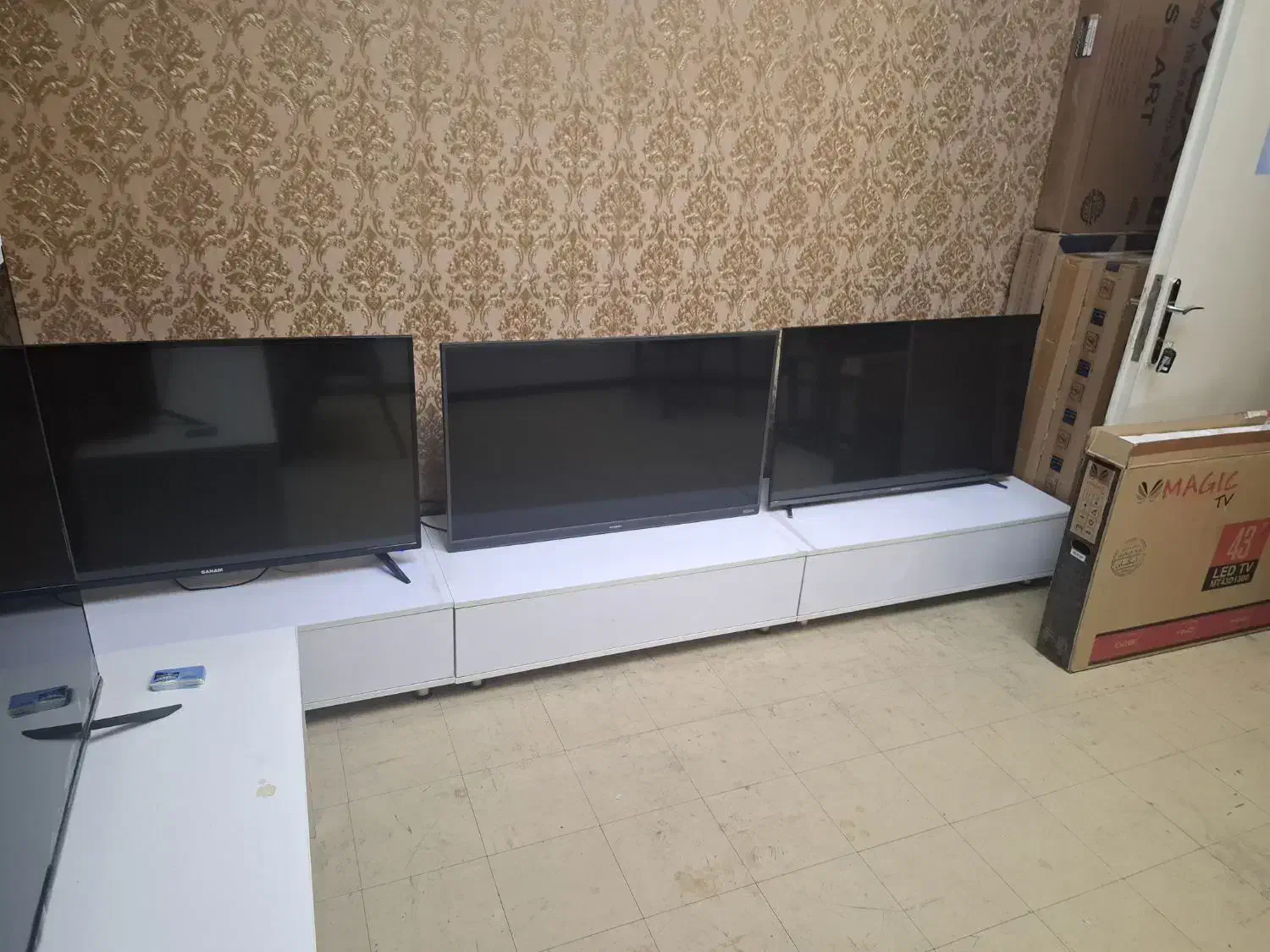 فروش و معاوضه تلویزیون ال ای دی|تلویزیون و پروژکتور|تبریز, |دیوار