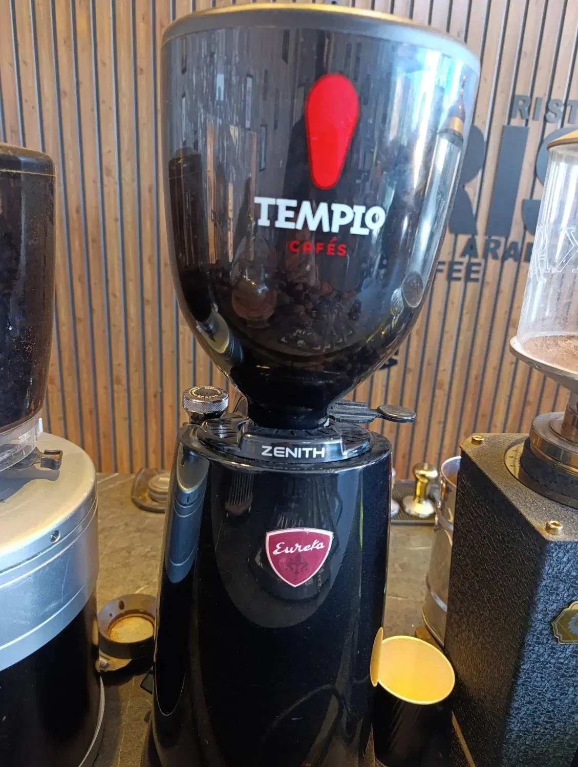 دستگاه اسپرسو فایماe91به همراه آسیاب زنیت|کافی‌شاپ و رستوران|نائین, |دیوار