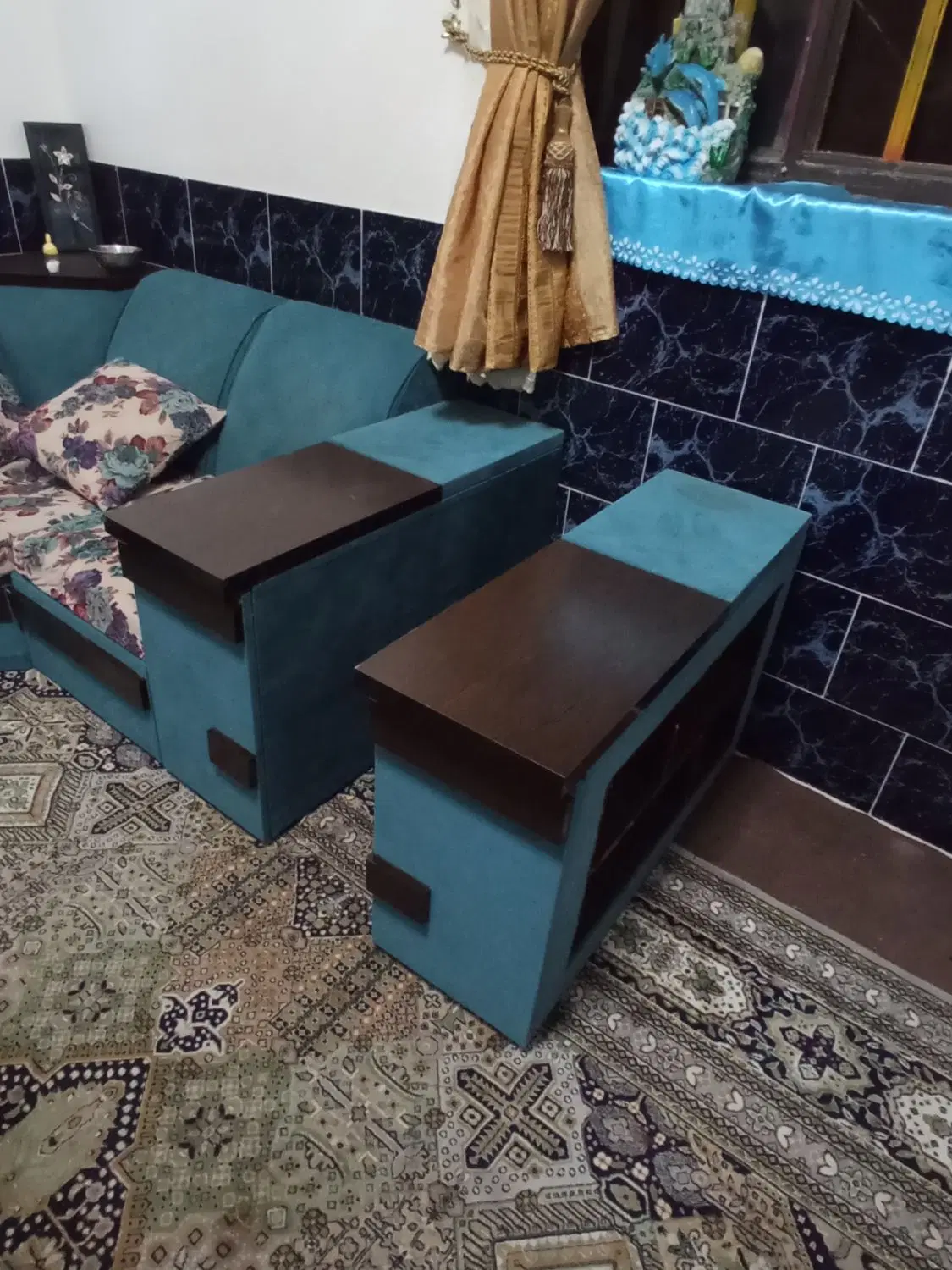 مبل|مبلمان خانگی و میز عسلی|بافت, |دیوار