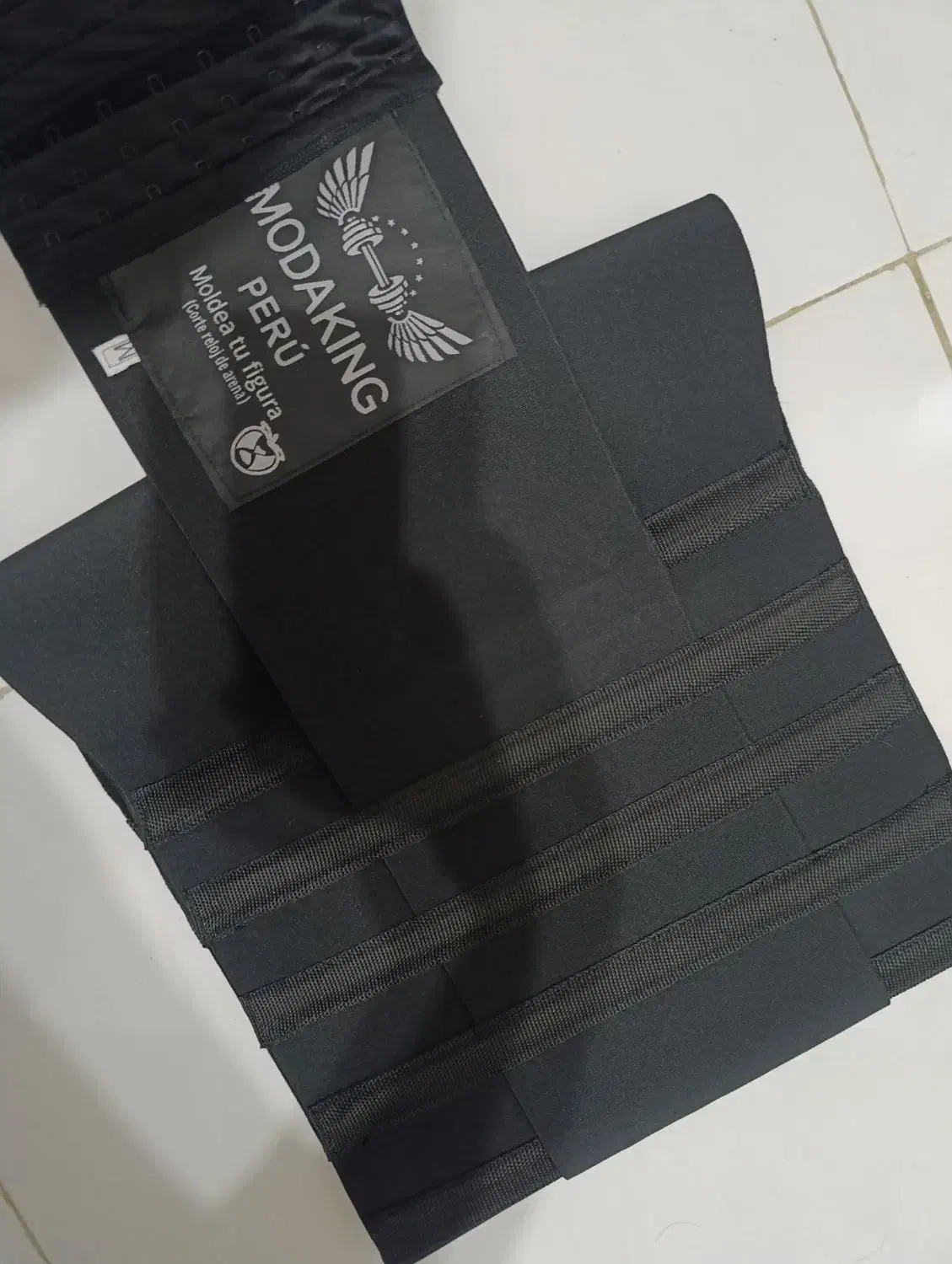 گن قزن دار ساعت شنی|لباس|اندیمشک, |دیوار