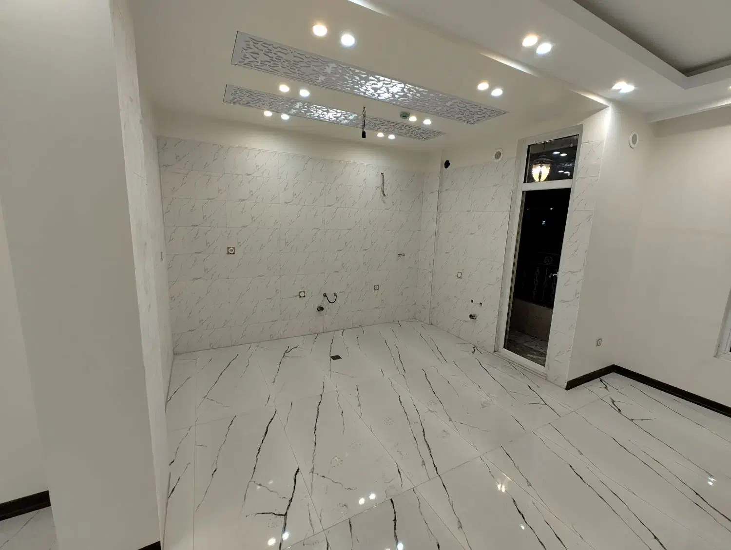 100متری/دو خواب/کلید نخورده