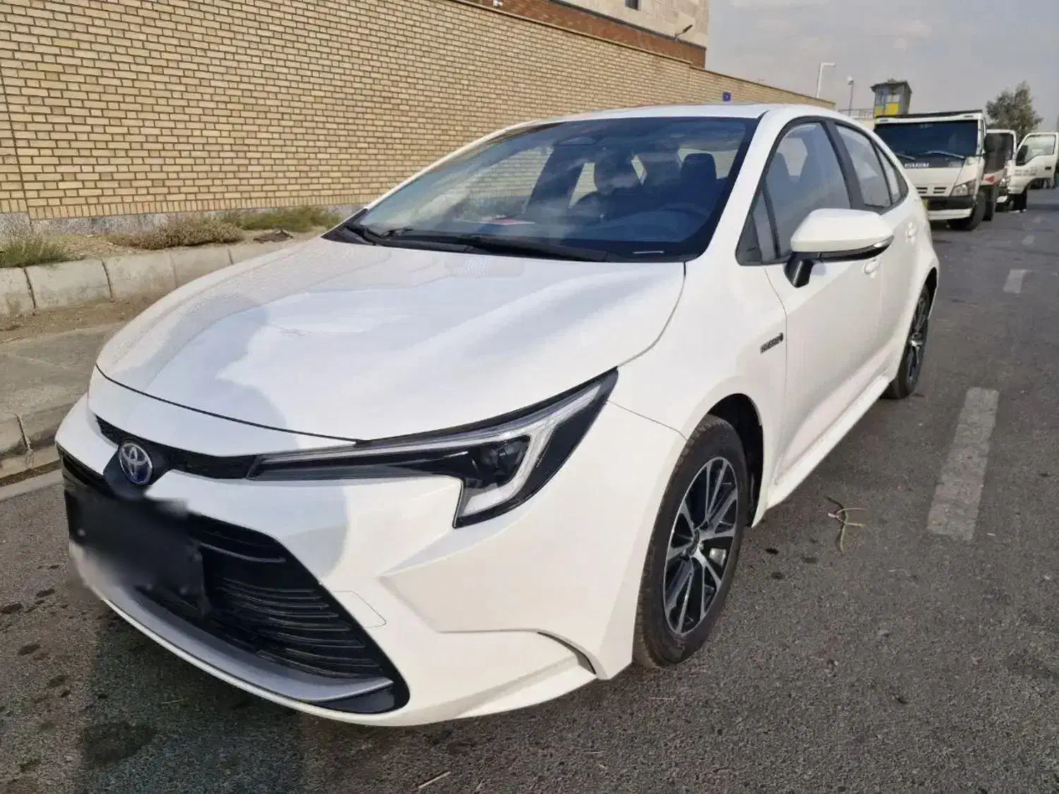 فوری..تویوتا لوین هیبرید ۱۸۰۰ مدل۲۰۲۳..فوری|خودرو سواری و وانت|پرند, فاز ۲|دیوار