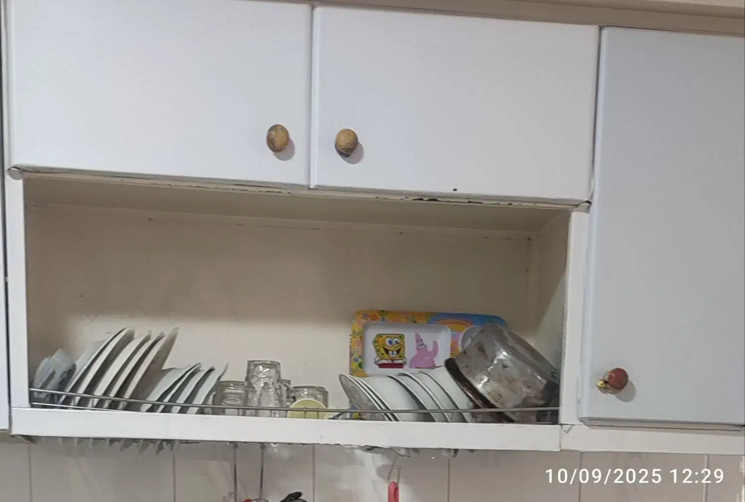 آبچکان|آب‌چکان و نظم‌دهنده ظروف|سقز, |دیوار
