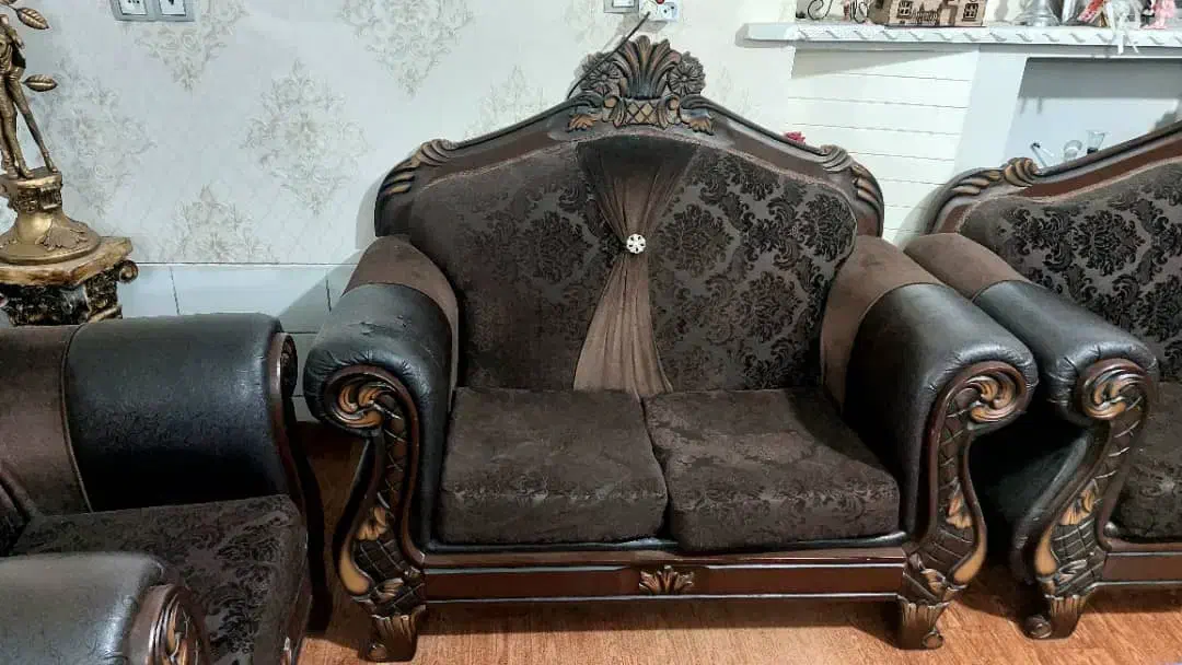 مبل سلطنتی کلاسیک درجه یک|مبلمان خانگی و میز عسلی|فسا, |دیوار