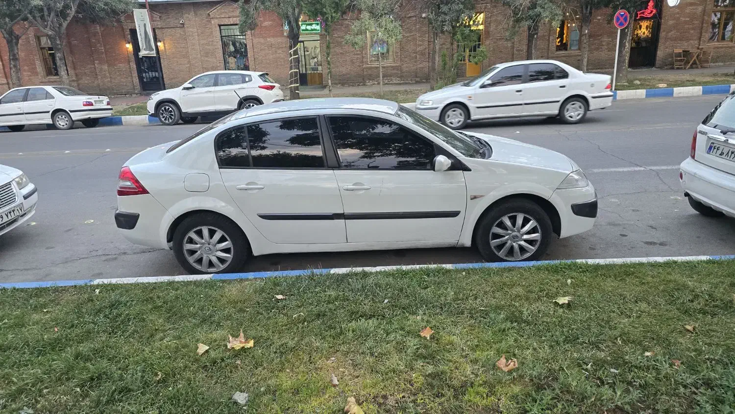 مگان ۲۰۰۰ اتومات تمام رنگ|خودرو سواری و وانت|ارومیه, |دیوار