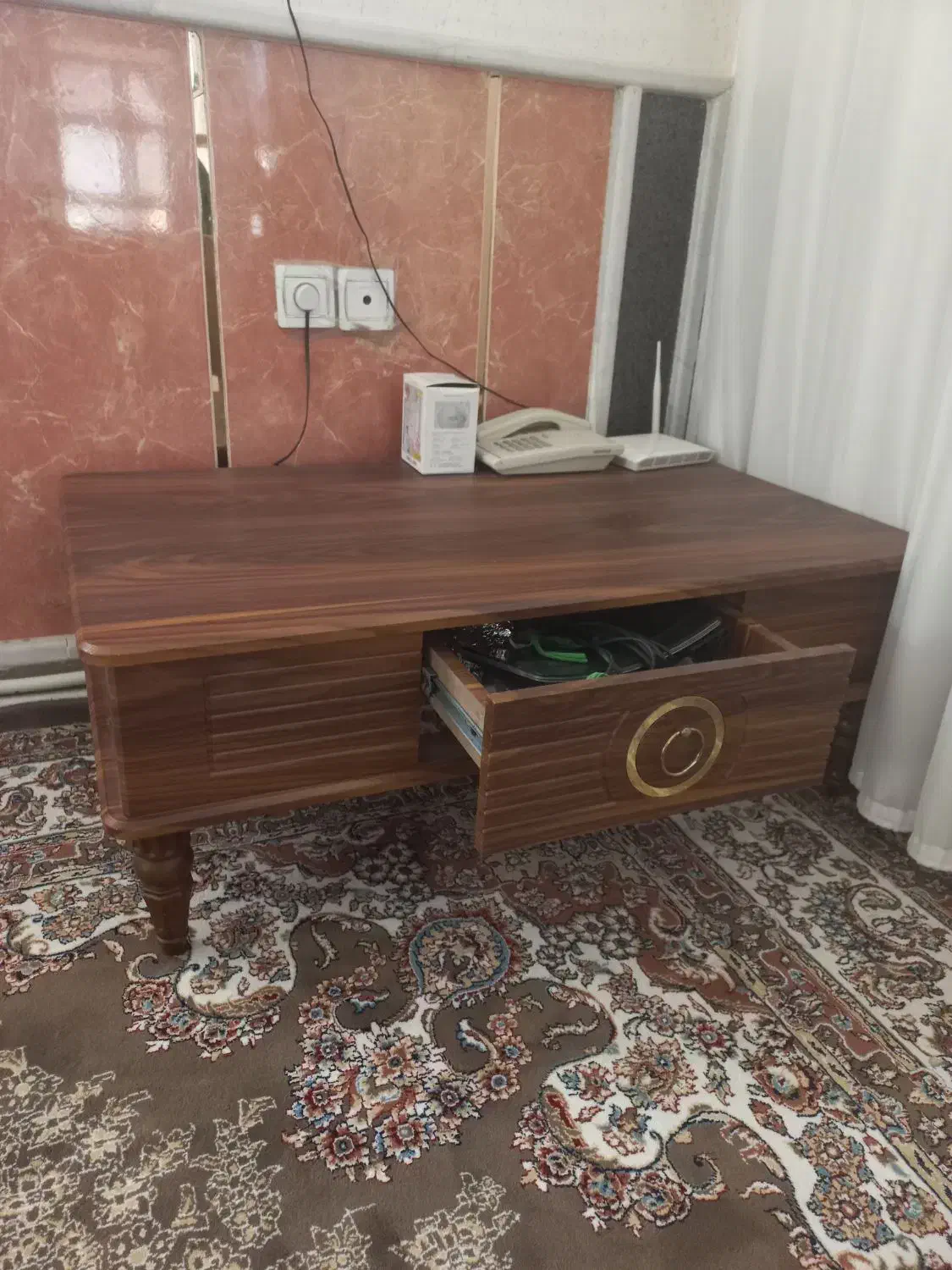 جلو مبلی کشودار|مبلمان خانگی و میز عسلی|سرپل ذهاب, |دیوار