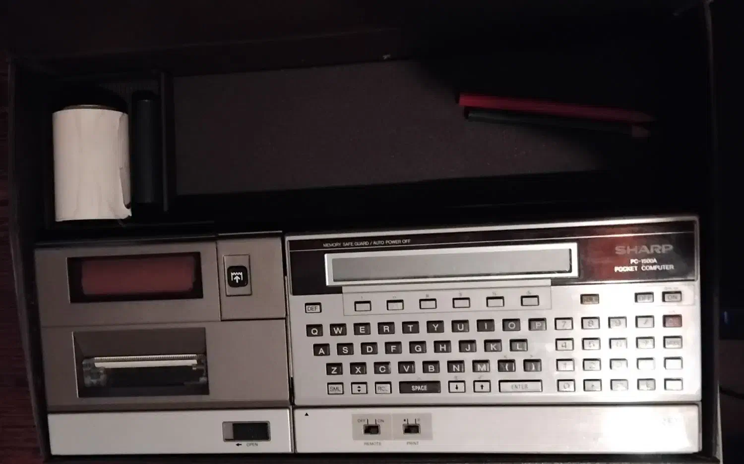 کامپیوتر قدیمی شارپ pc-1500A|رایانه رومیزی|قدس, شهر‌قدس|دیوار