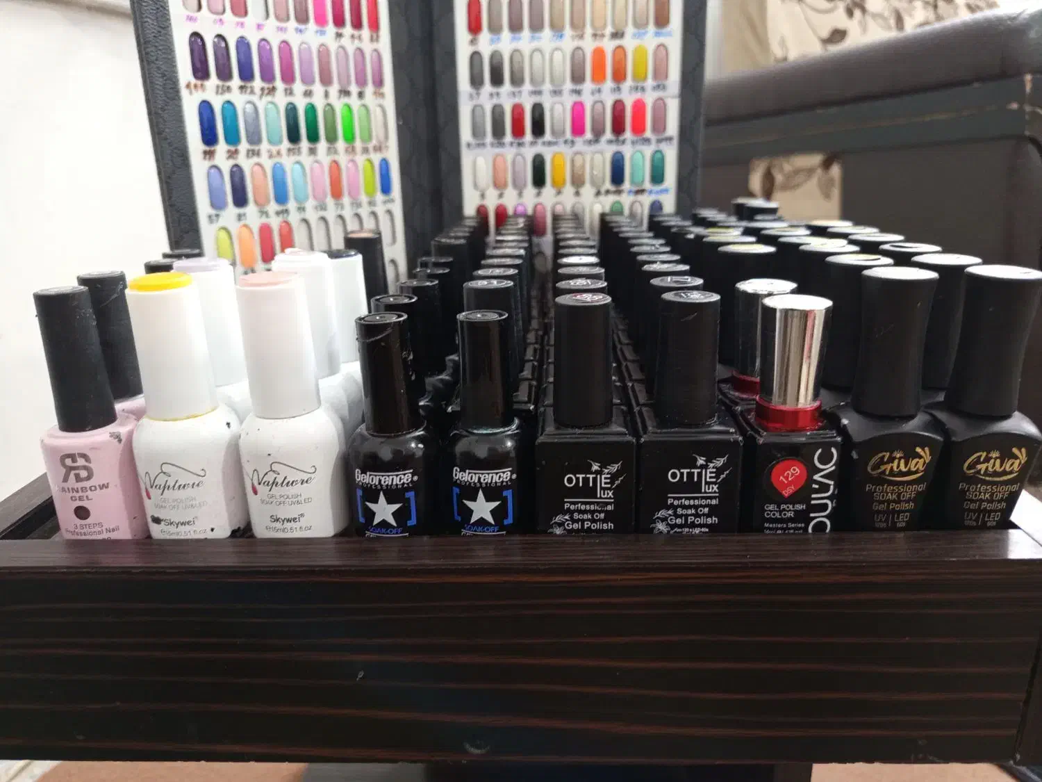 لاکژل در حد نو 90عدد2500|خدمات آرایشگری و زیبایی|شاهینشهر, شهرک گلدیس|دیوار