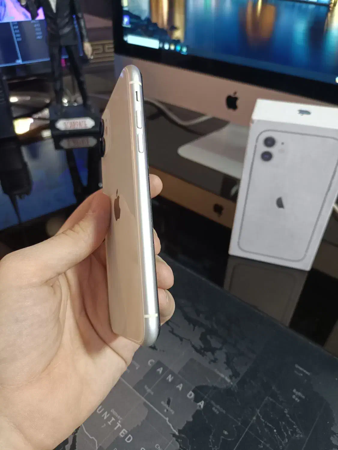 آیفون 11|موبایل|میانه, |دیوار