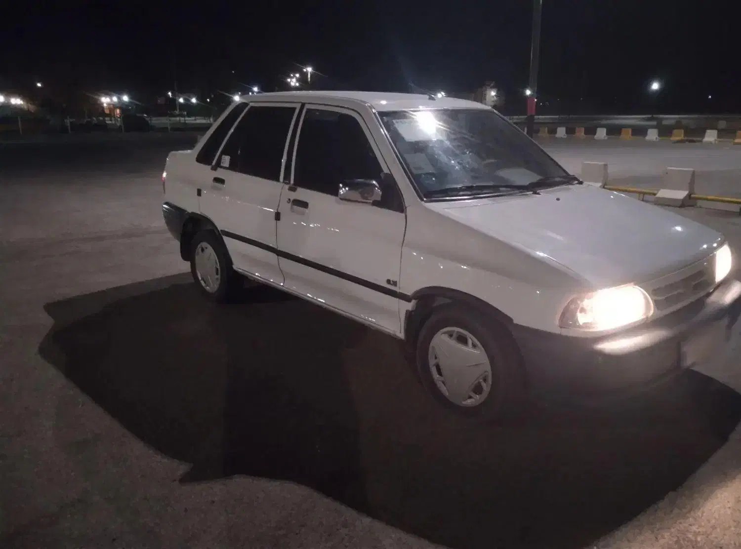 پراید صندوق دار خونگی|خودرو سواری و وانت|آباده, |دیوار