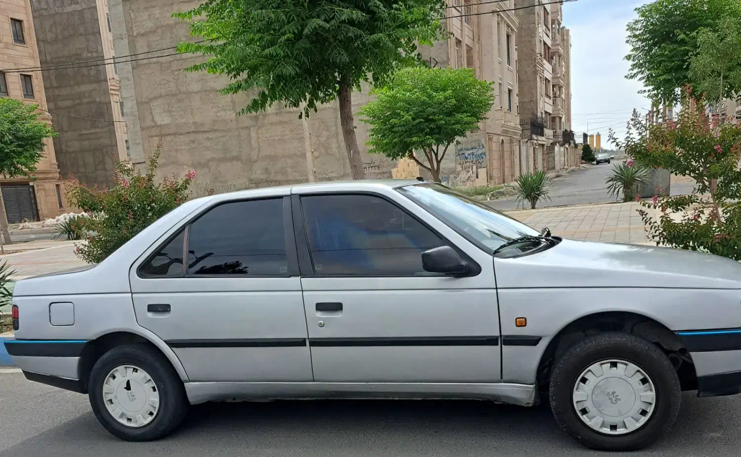 ۴۰۵ دوگانه شرکتی مدل ۹۰ تو کرم|خودرو سواری و وانت|اندیشه, اندیشه فاز ۱|دیوار