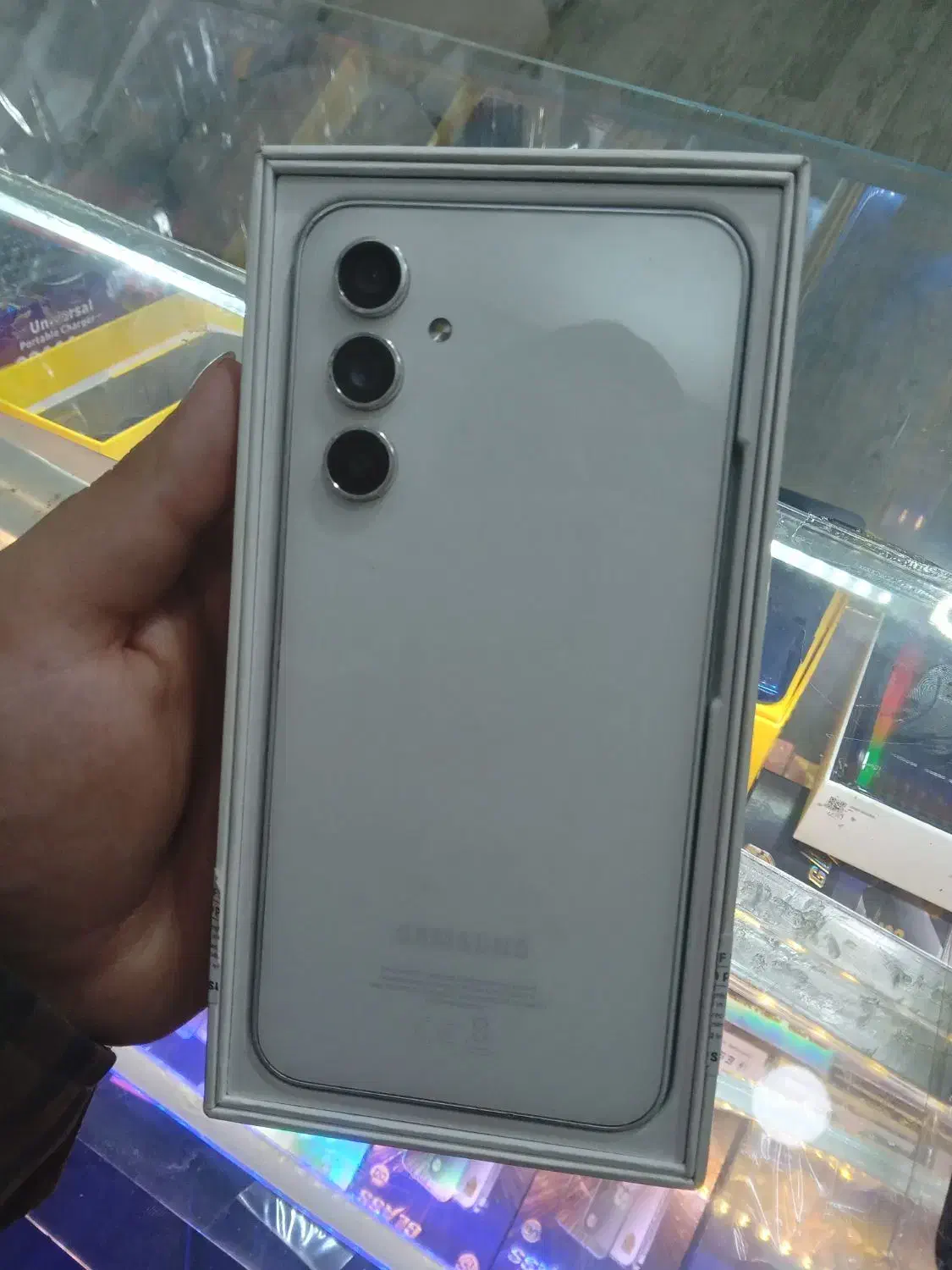 گوشی کارکرده موجود است|موبایل|مشهد, ایثارگران|دیوار