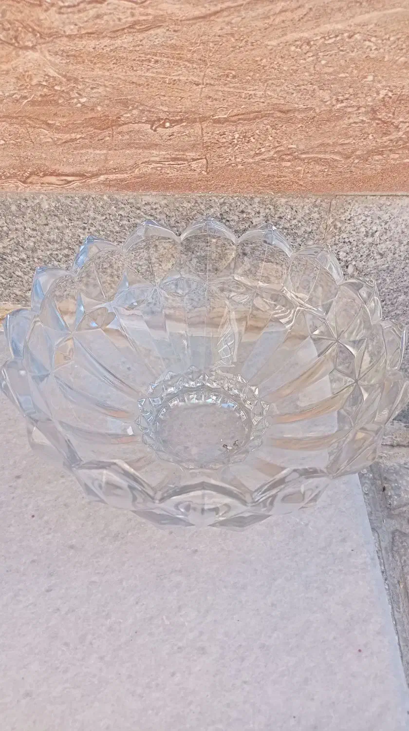 تعدادی بلور خارجی|ظروف سرو و پذیرایی|اسدآباد, |دیوار