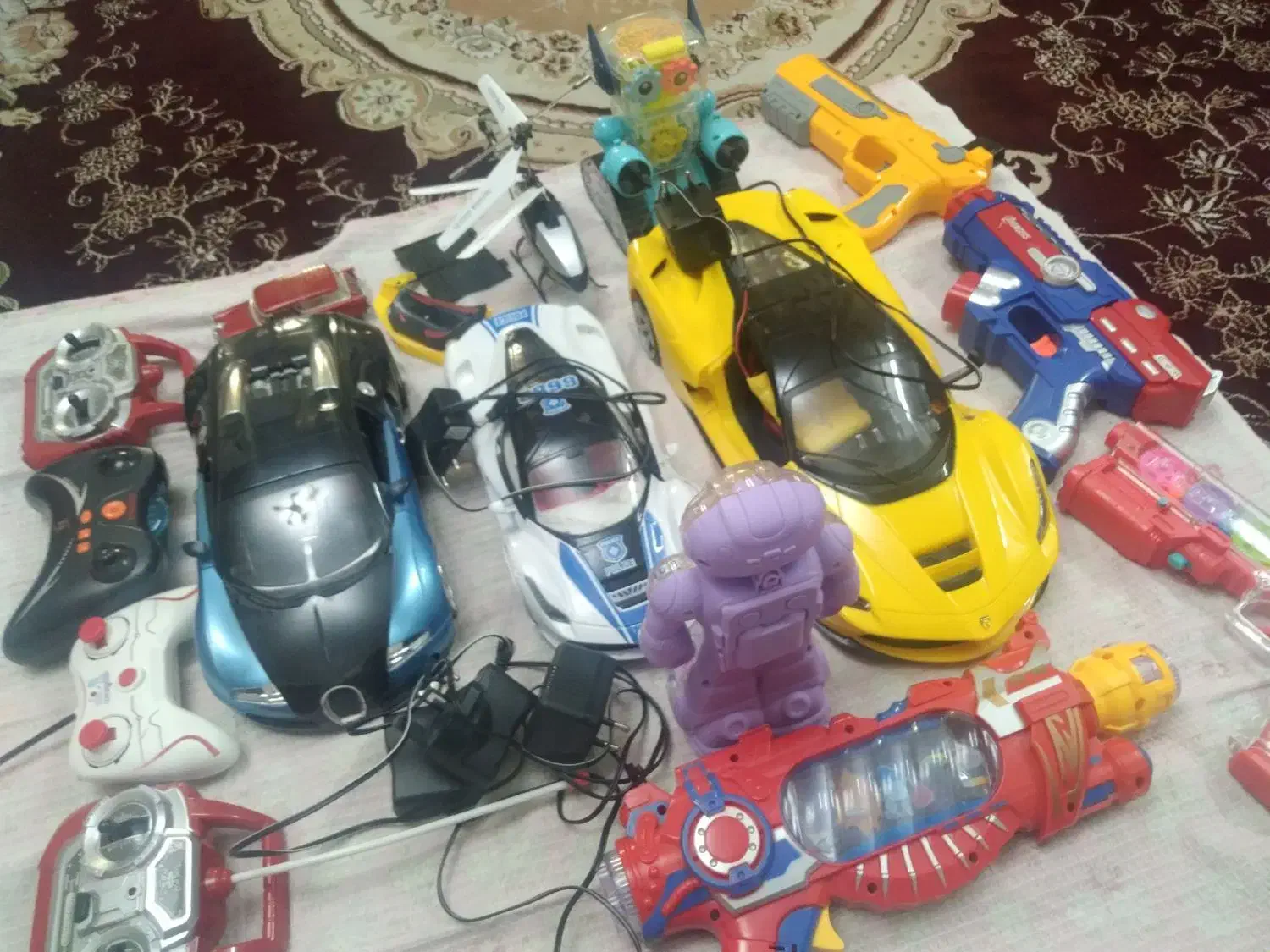 چندعدد وسایل اسباب بازی|اسباببازی بچه|تهران, بهداشت|دیوار